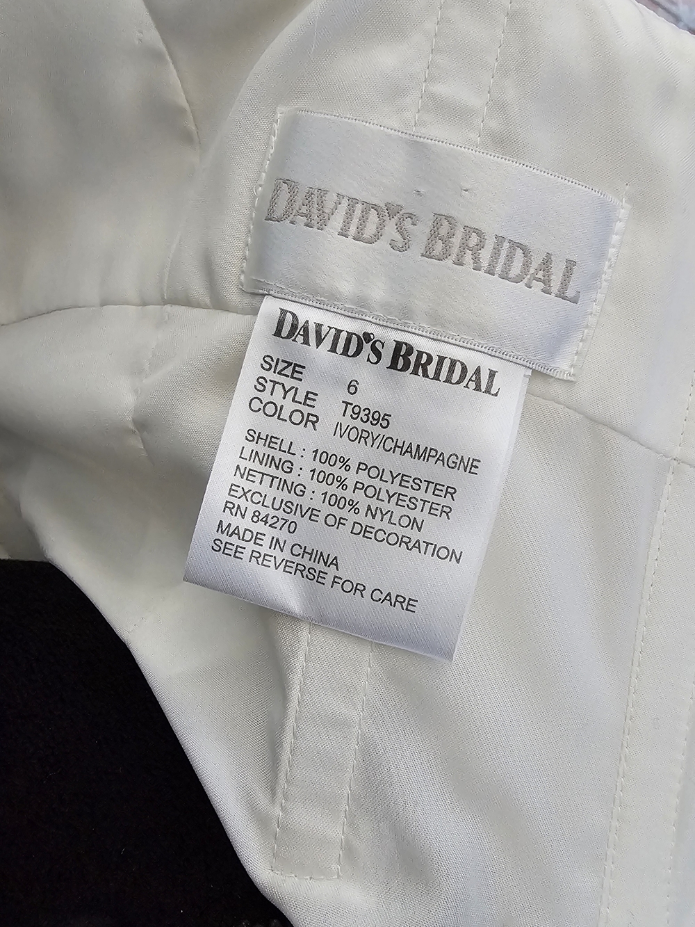 DAVID'S BRIDAL COLLECTION lace wedding dress with beaded metallic lace, size 6 - Picture 3 of 17